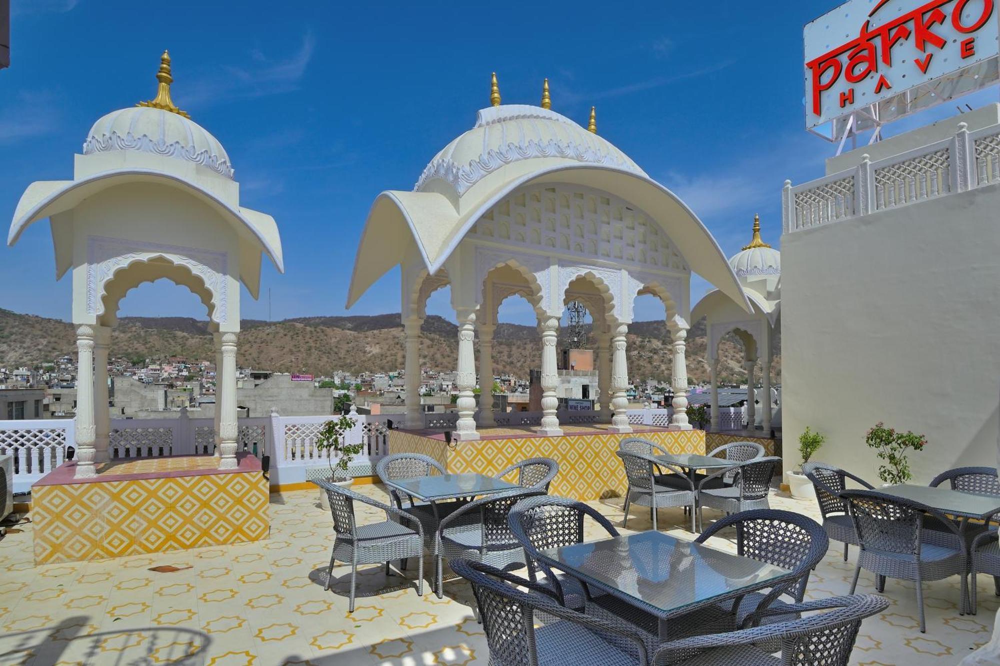 Отель Trim Boutique Parkota Haveli Джапур Экстерьер фото